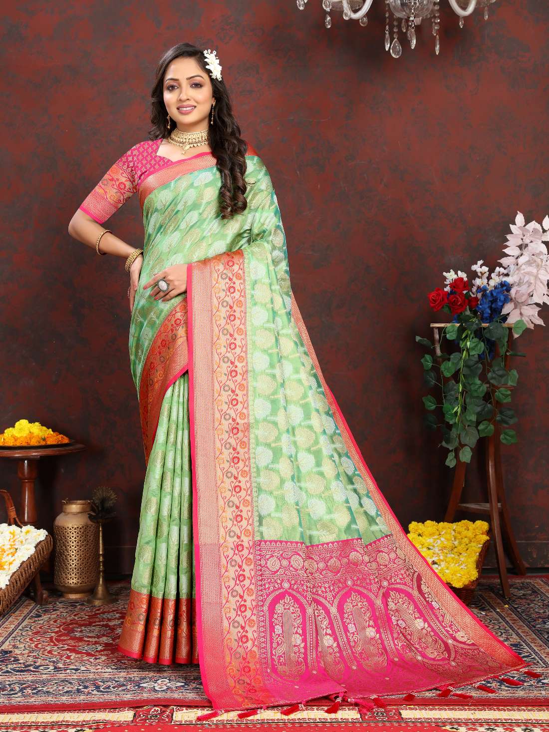 Light Green & Pink Color Women’s Zari Woven Designer Soft Organza Silk Saree and Rich Pallu Weawing Unstitched Blouse With Blouse Piece.