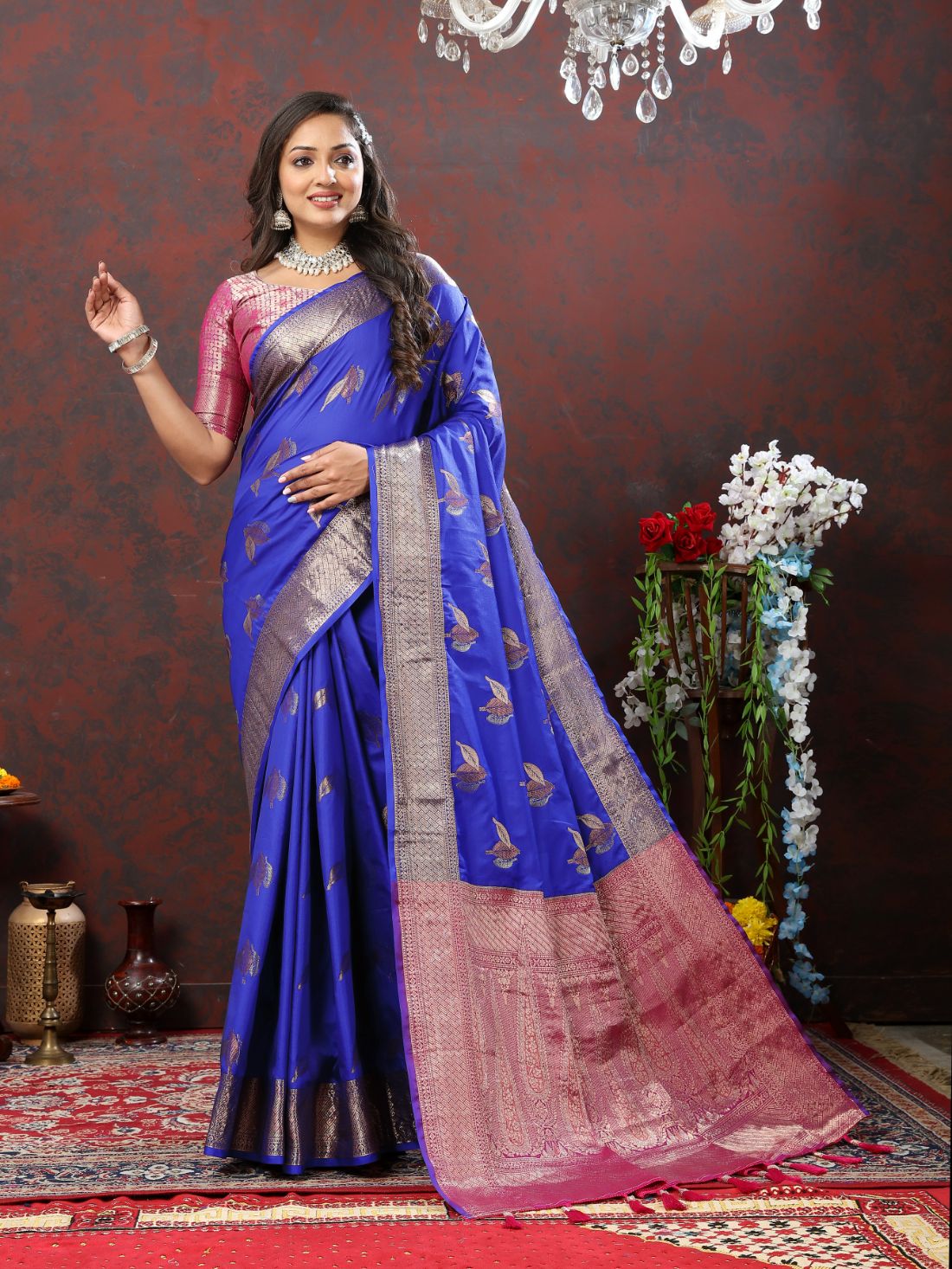 Royal Blue Color Exclusive Soft Silk Zari Woven Work With Rich Pallu and Contrast Border With Tessels Women's Saree with Unstiched Blouse Pieces.
