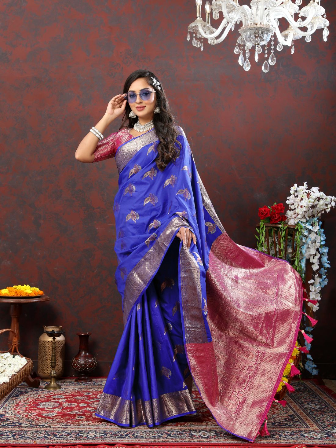Royal Blue Color Exclusive Soft Silk Zari Woven Work With Rich Pallu and Contrast Border With Tessels Women's Saree with Unstiched Blouse Pieces.