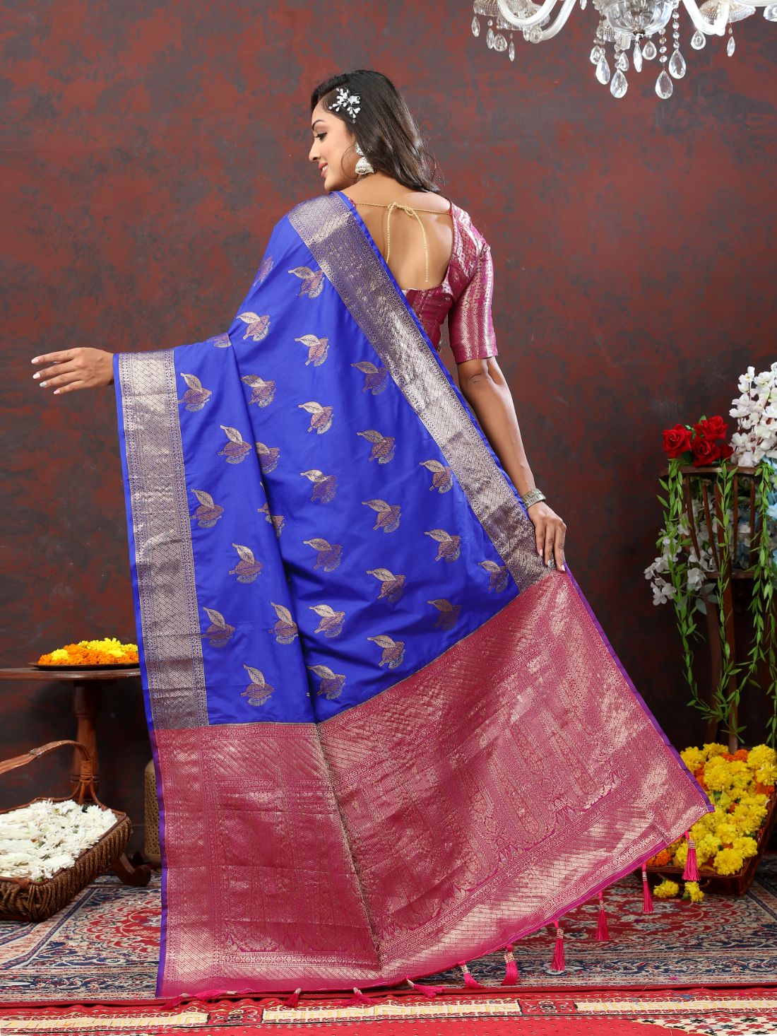 Royal Blue Color Exclusive Soft Silk Zari Woven Work With Rich Pallu and Contrast Border With Tessels Women's Saree with Unstiched Blouse Pieces.