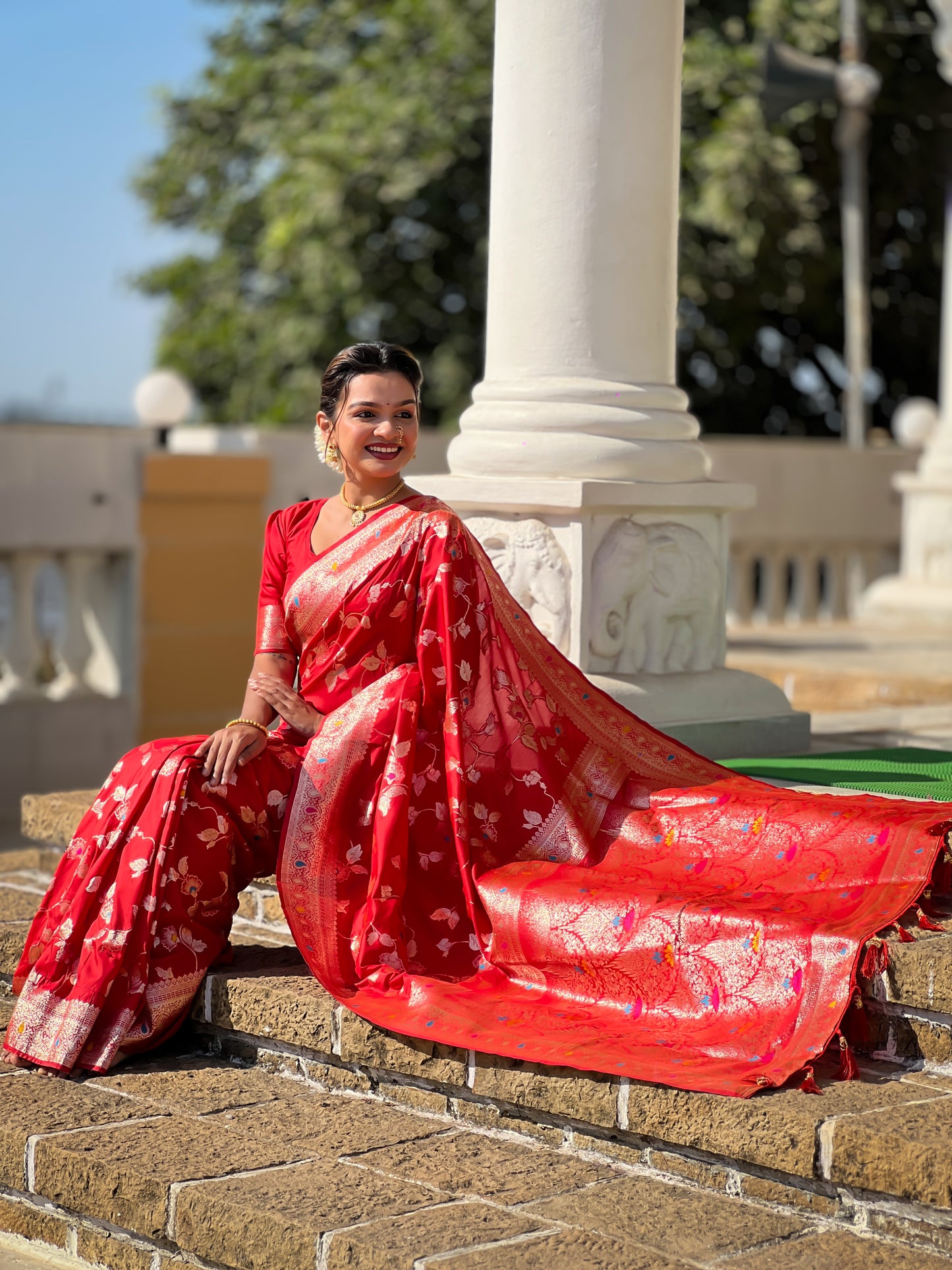 Soft Banarasi Silk Saree With Zari Weaving Minakari Touchup Design