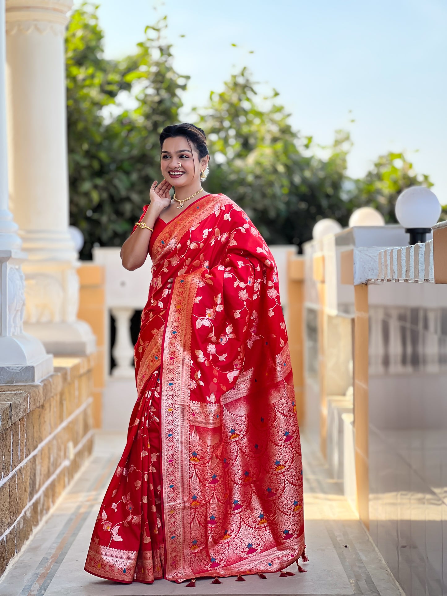 Soft Banarasi Silk Saree With Zari Weaving Minakari Touchup Design