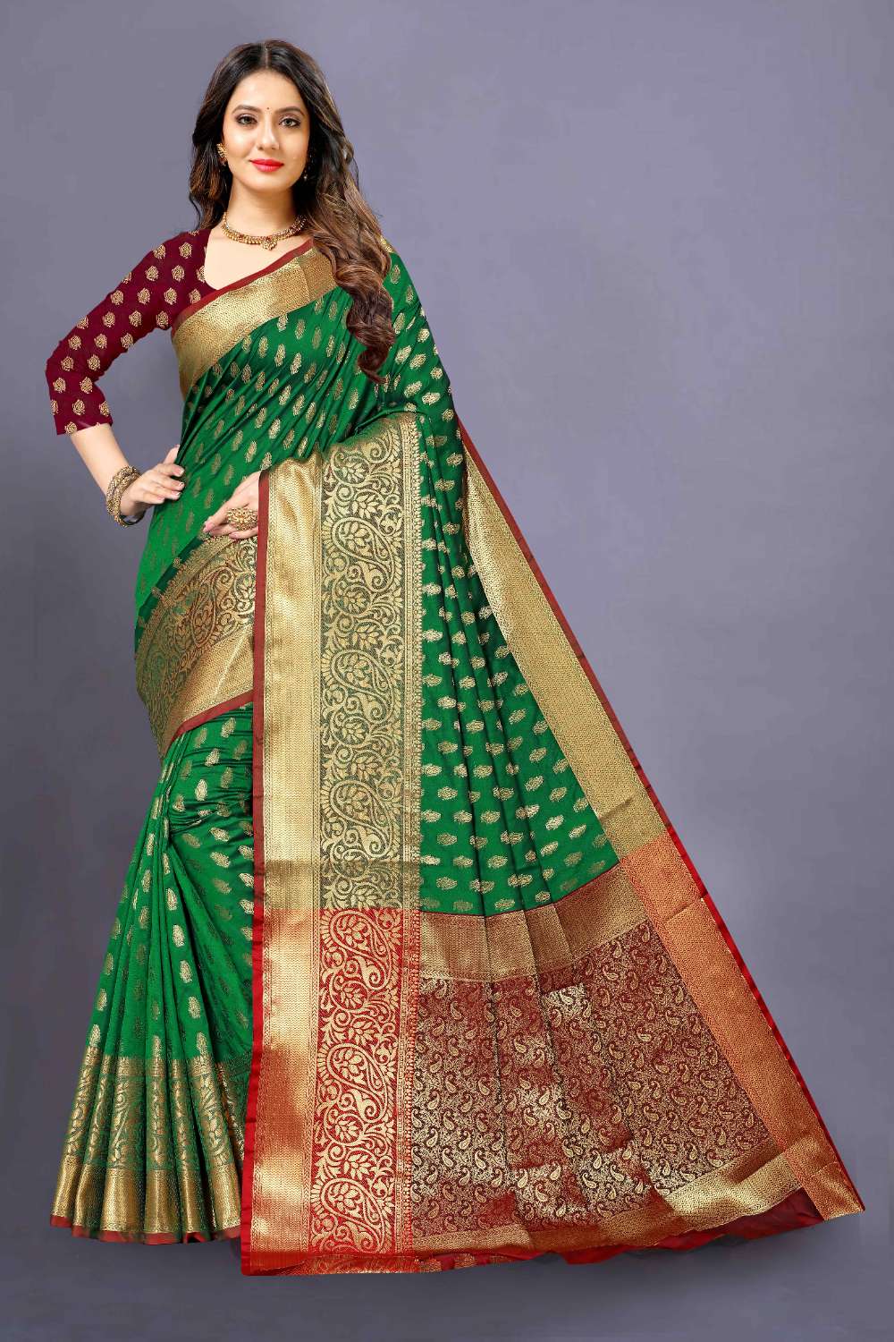 Women's Soft Lichi Silk Saree with Golden Zari Woven and Beautiful Rich Pallu Design & Jacquard Work Saree With Unstiched Blouse Piece.