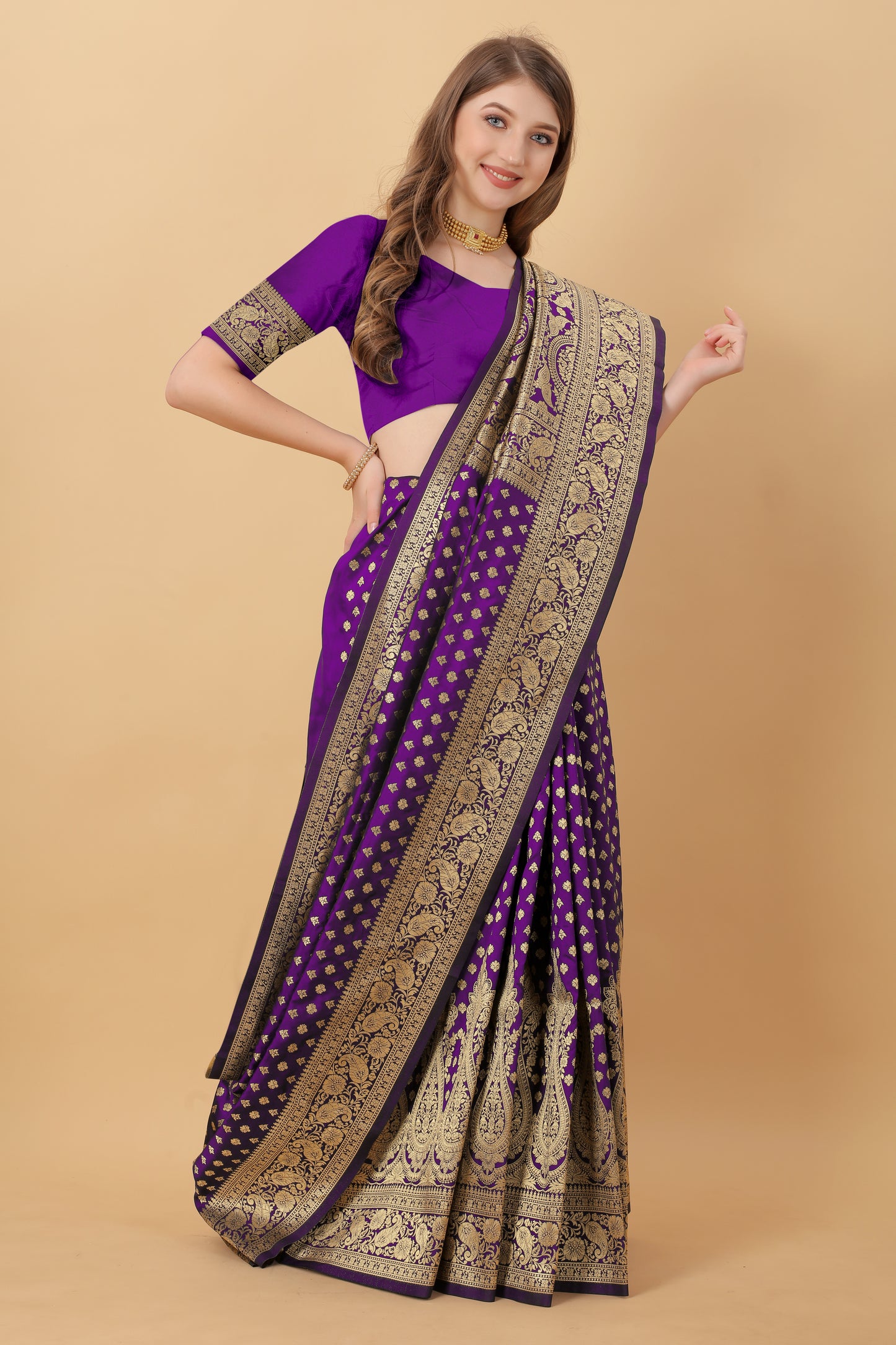 Kanjivaram Silk Saree With Rich golden Zari Wooven Pallu & Zari weawing Border With Beautiful Zari motifs weawing all over the Saree
