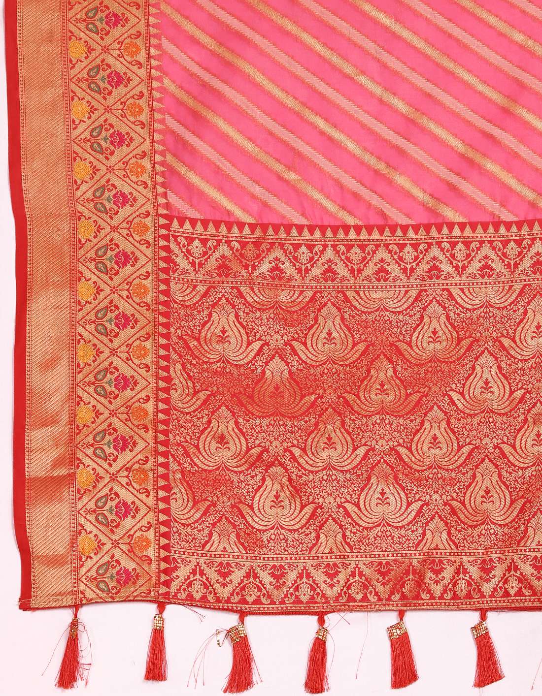 Pink & Red Color Women’s Zari Woven Designer Soft Organza Silk Saree and Rich Pallu Weawing Unstitched Blouse With Blouse Piece.
