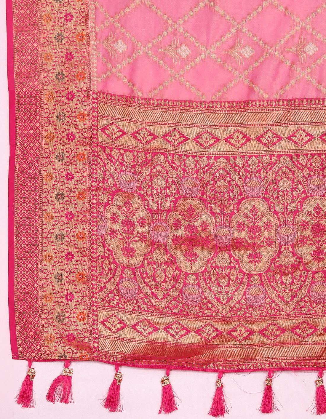 Light Pink & Red Color Women’s Zari Woven Designer Soft Organza Silk Saree and Rich Pallu Weawing Unstitched Blouse With Blouse Piece.