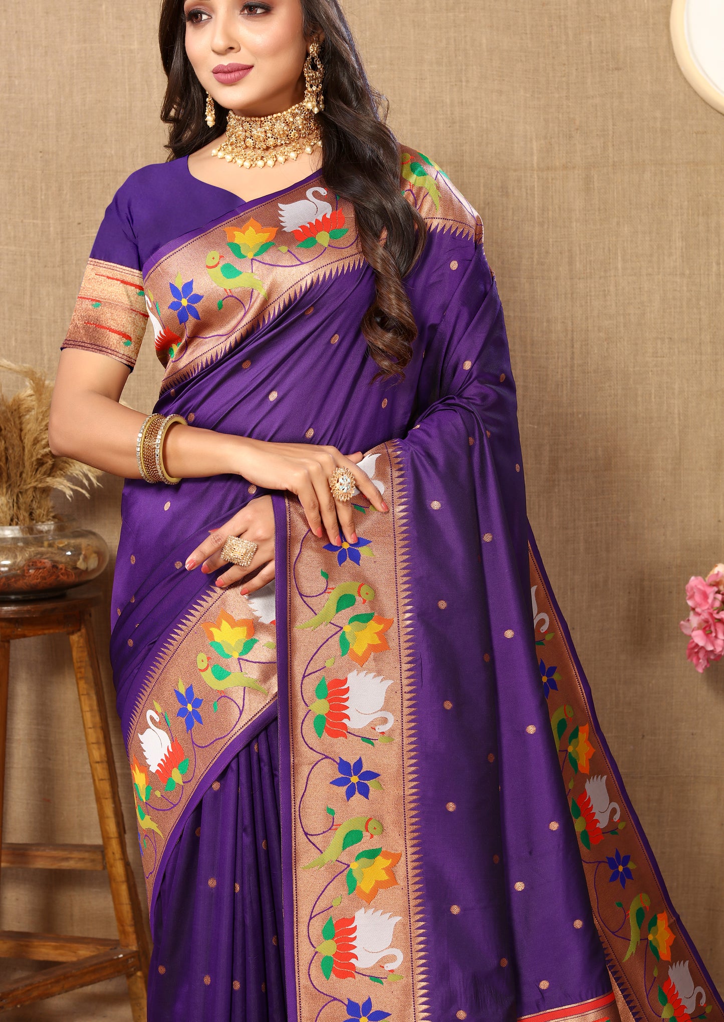 Soft Paithani Silk Saree with Meenakari Weaving Design.