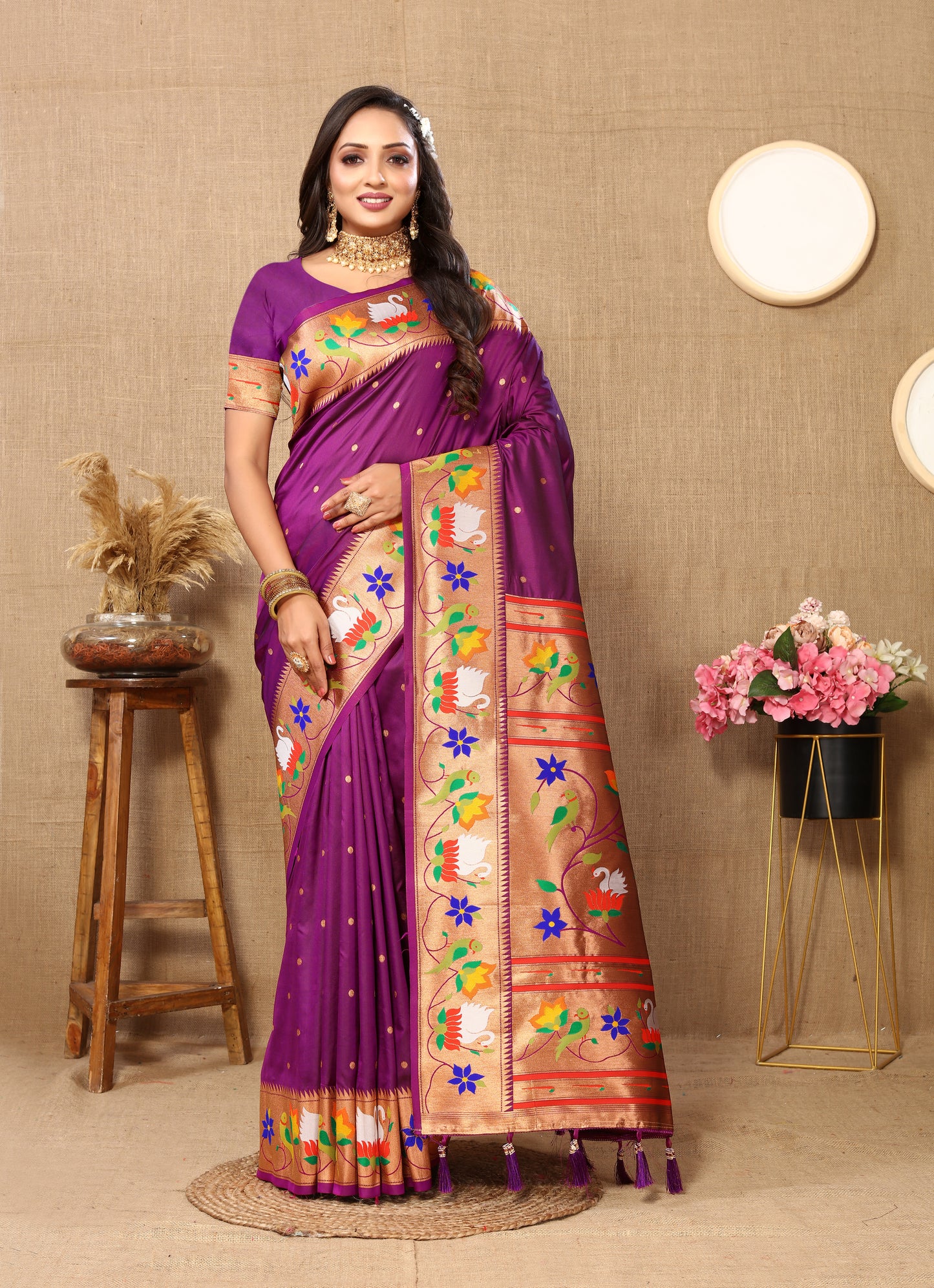 Soft Paithani Silk Saree with Meenakari Weaving Design.