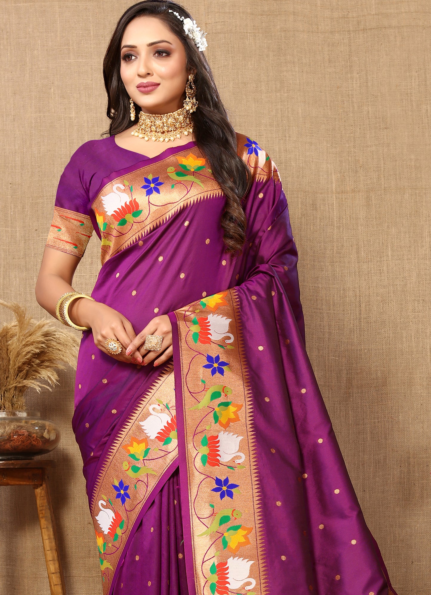 Soft Paithani Silk Saree with Meenakari Weaving Design.