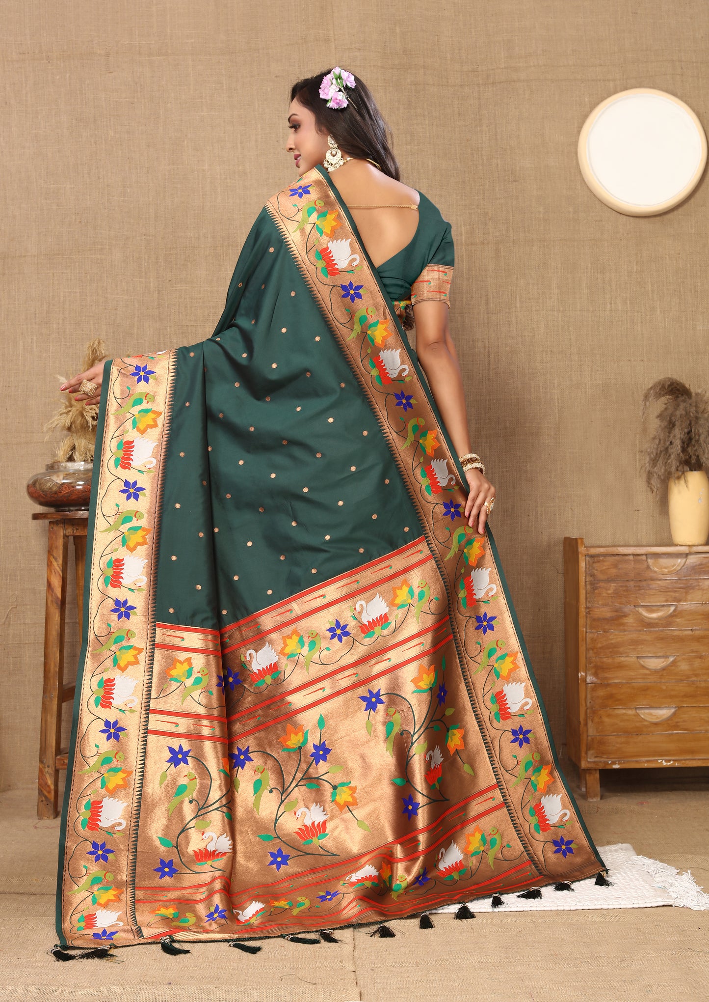 Soft Paithani Silk Saree with Meenakari Weaving Design.