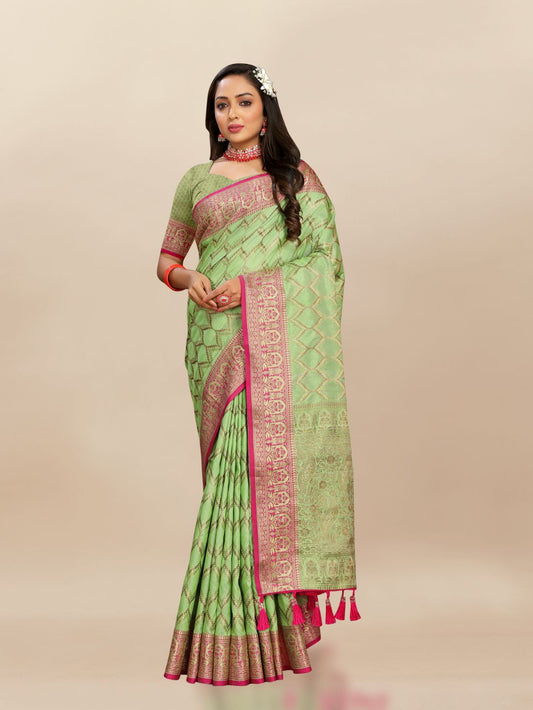 Green Color Soft  katan silk saree with copper zari weawing design and Rich Zari weawing Pallu with Unstiched Blouse piece.