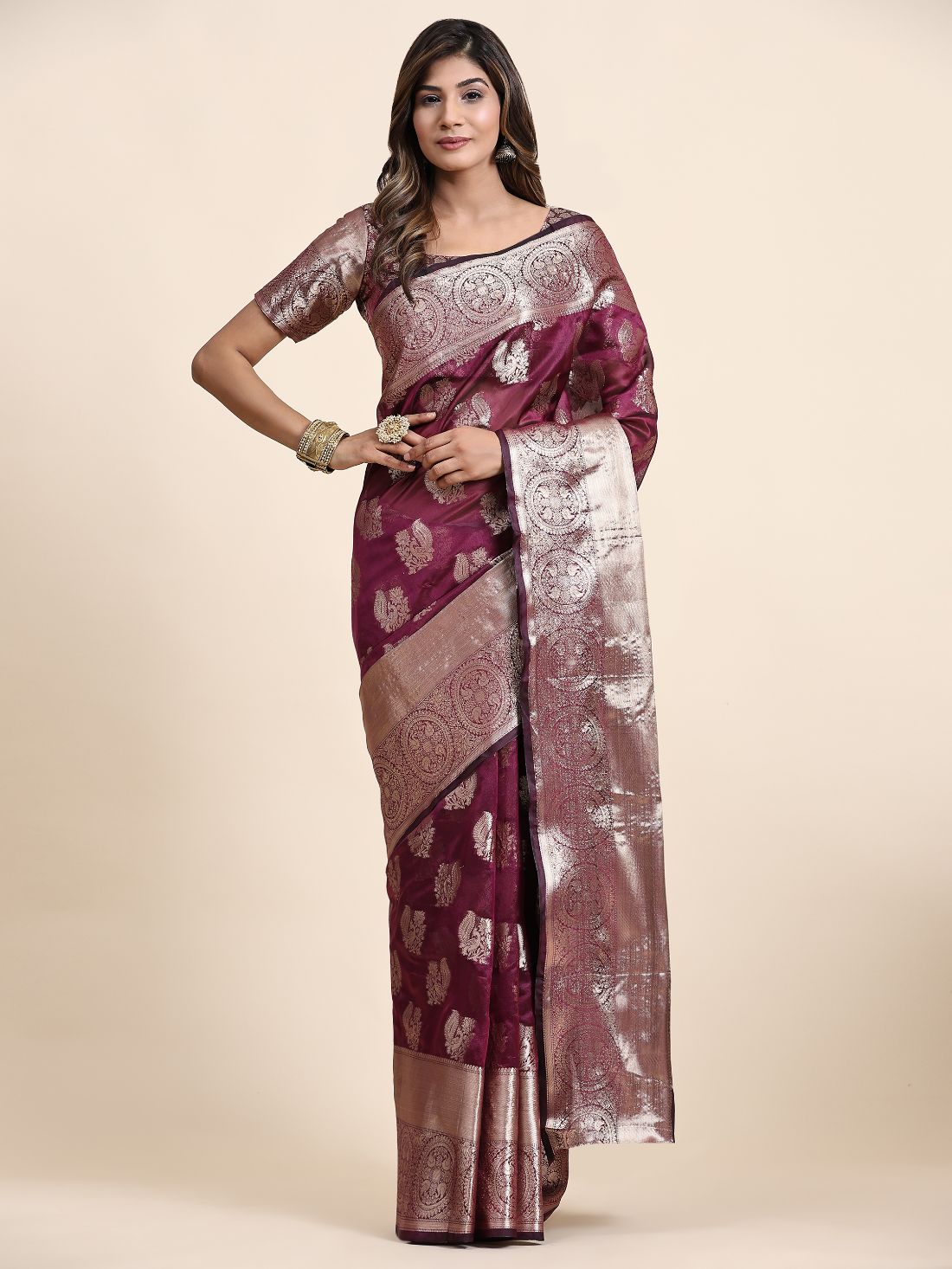 Maroon Color Women’s Zari Woven Designer Soft Organza Silk Saree and Rich Pallu Weawing Unstitched Blouse With Blouse Piece.