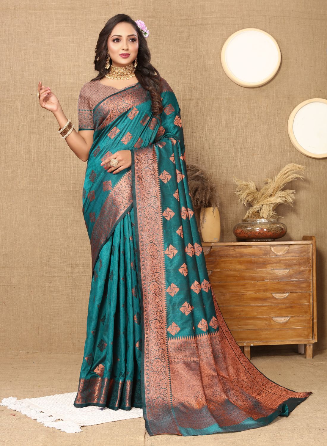 Aqua Blue Color Soft  Katan Silk saree with Copper Zari weawing Design and Rich Zari weawing Pallu with Unstiched Blouse piece.