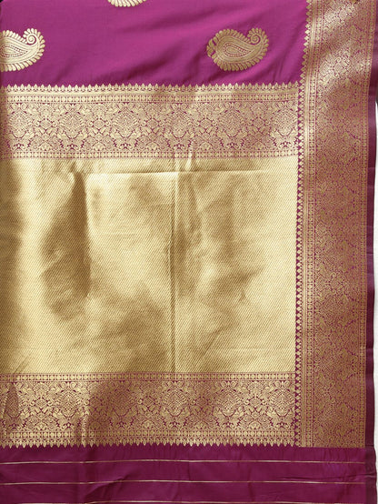 Purple Color Exclusive Soft Silk Zari Woven Work With Rich Pallu and Contrast Border With Tessels Women's Saree with Unstiched Blouse Pieces.