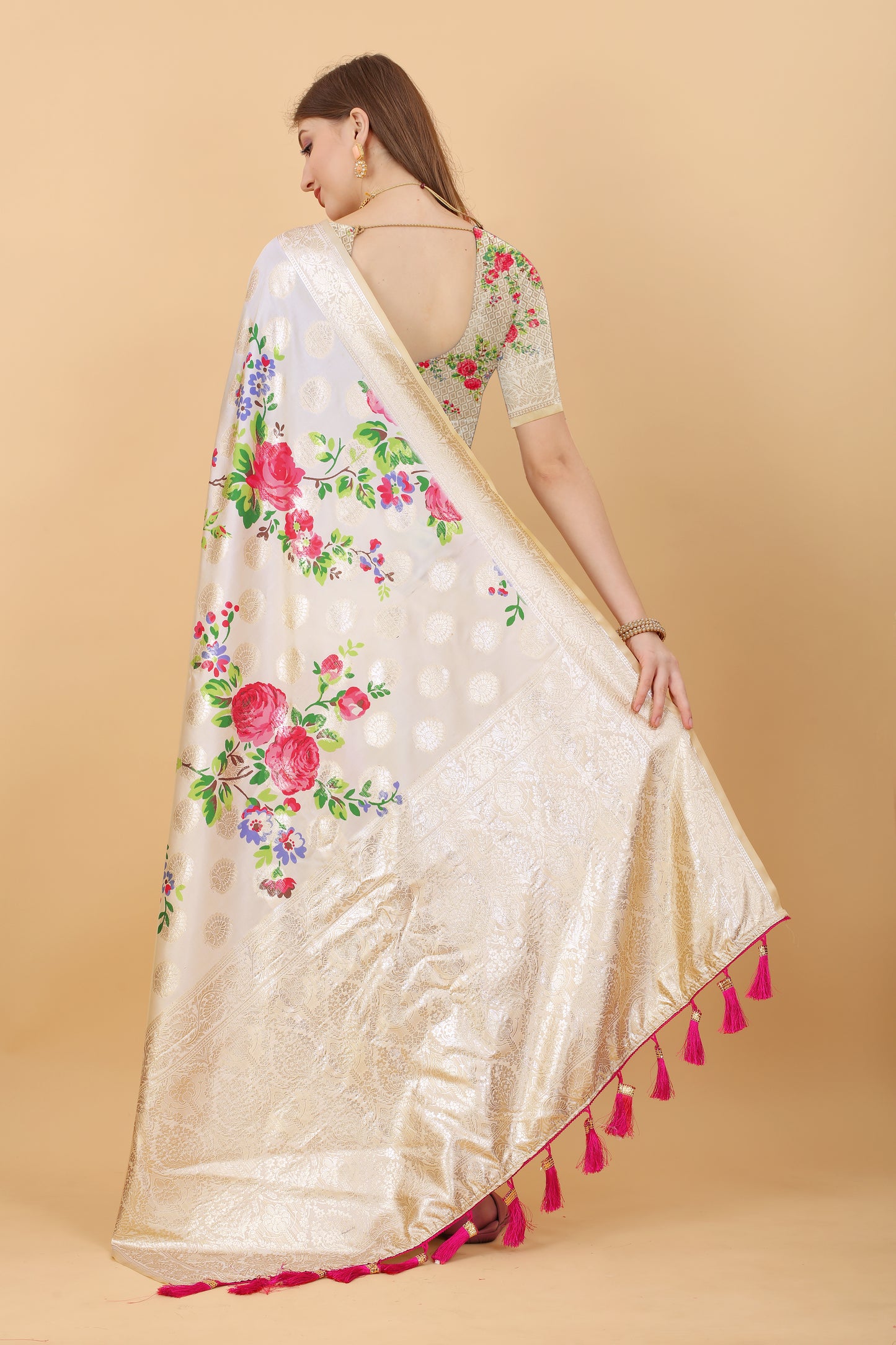 Soft Silk Saree with beautiful Floral Digital  Print all over the saree and Rich Zari weawing Pallu with  zari  weawing border & Tessels attach at Pallu end  , Blouse :- Silk weawing Blouse piece