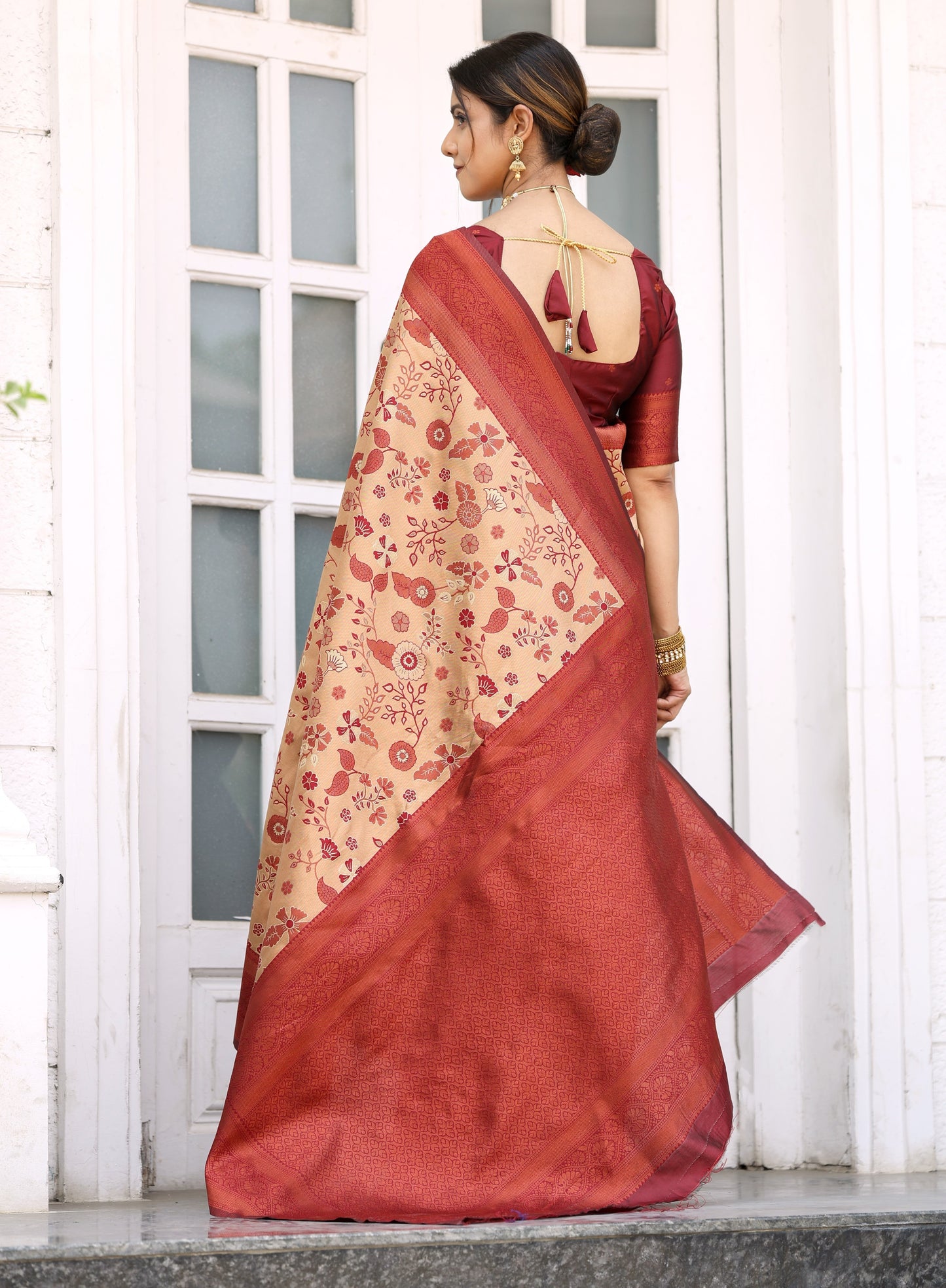 KeKoVi Olive Green Banarasi Silk Saree with Rich Zari Floral Weaving & Unstitched Blouse | Festive, Wedding & Party Wear