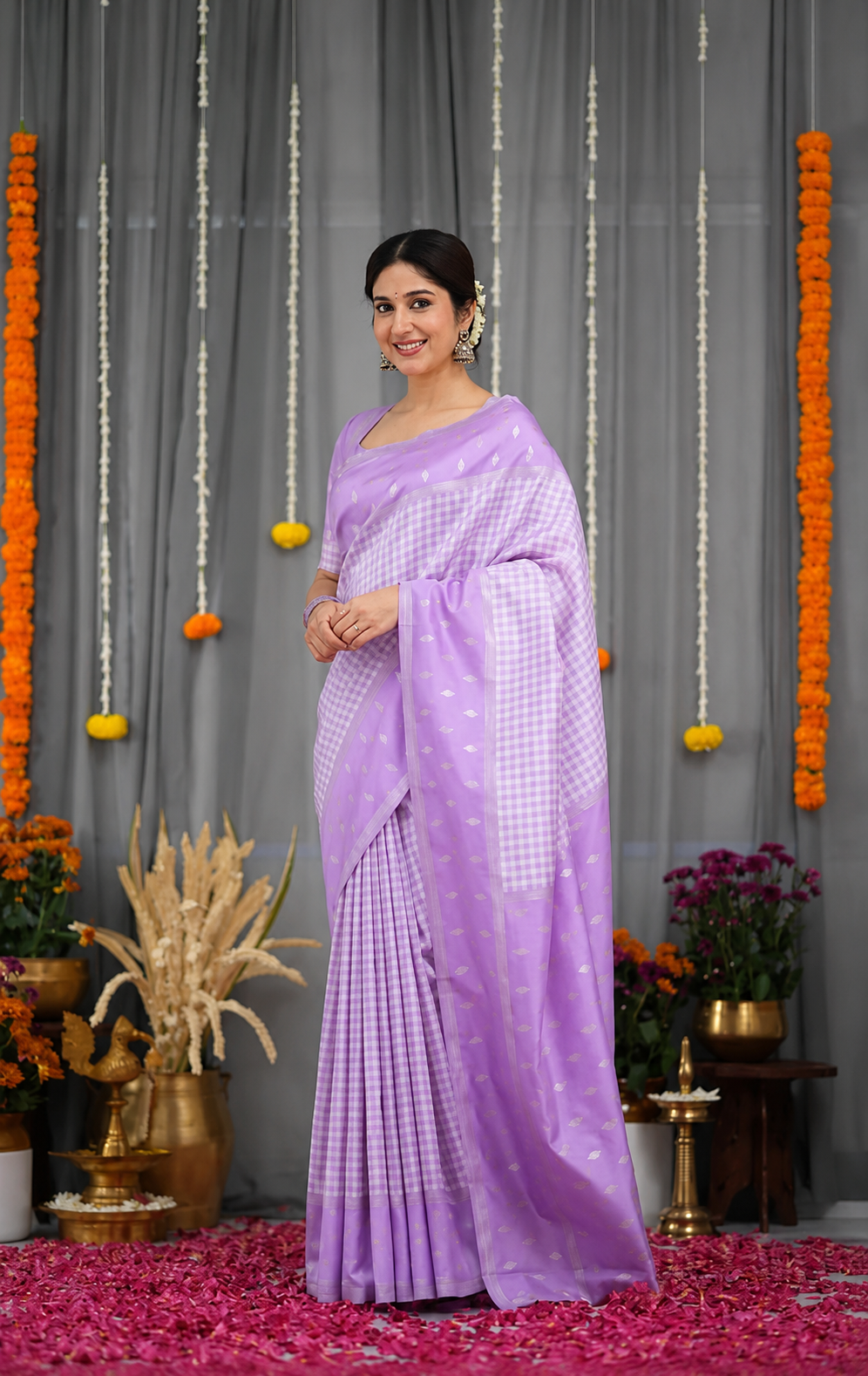 KeKoVi Women's Light Golden Yellow Banarasi Silk Saree with Rich Zari Border & Unstitched Blouse