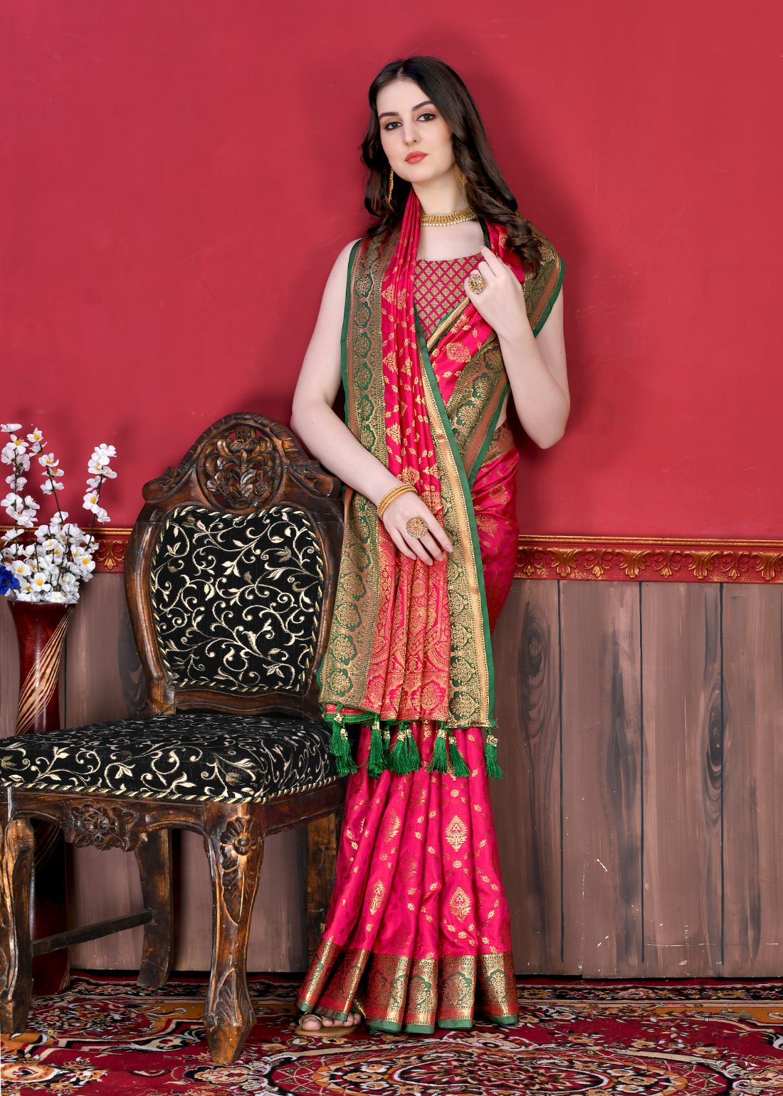 Pink Color Exclusive Soft Silk Zari Woven Work With Rich Pallu and Contrast Border With Tessels Women's Saree with Unstiched Blouse Pieces.