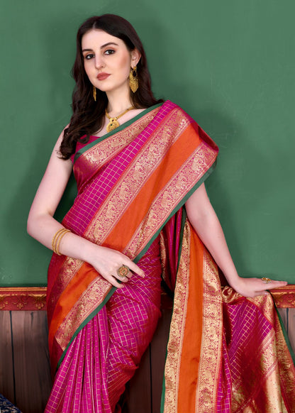 Pink Color Beautiful Checked Designer Soft Silk Saree For Women with Unstiched Blouse Pieces