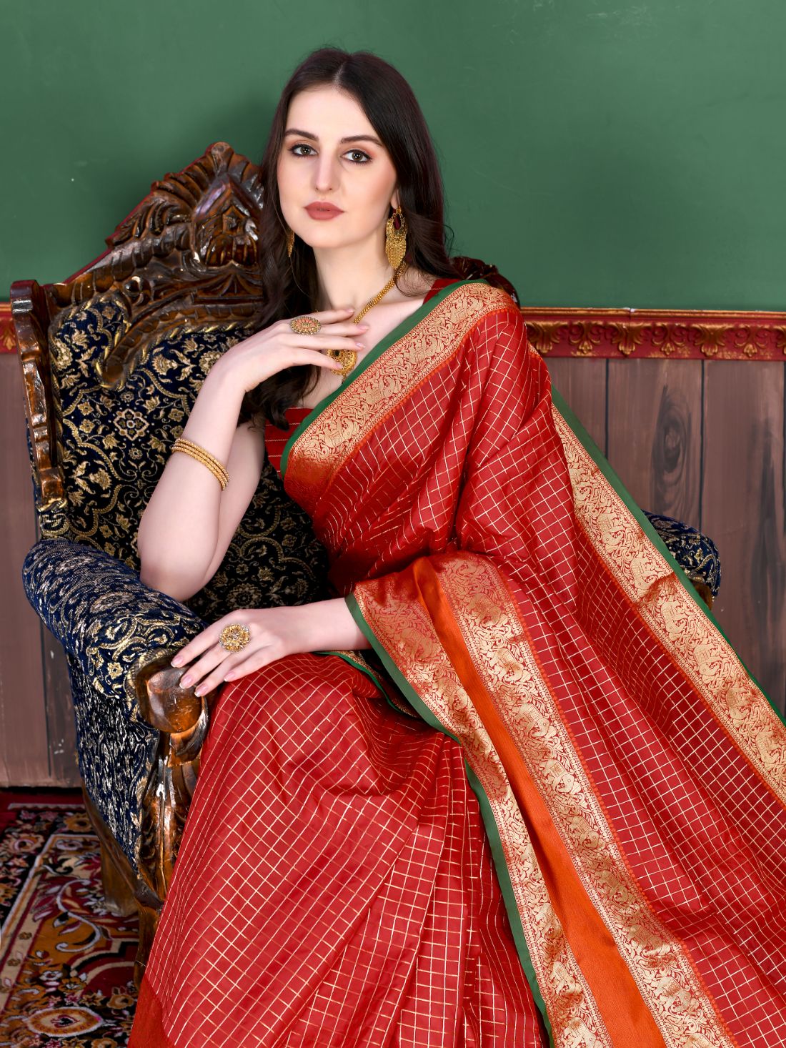 Red Color Beautiful Checked Designer Soft Silk Saree For Women with Unstiched Blouse Pieces