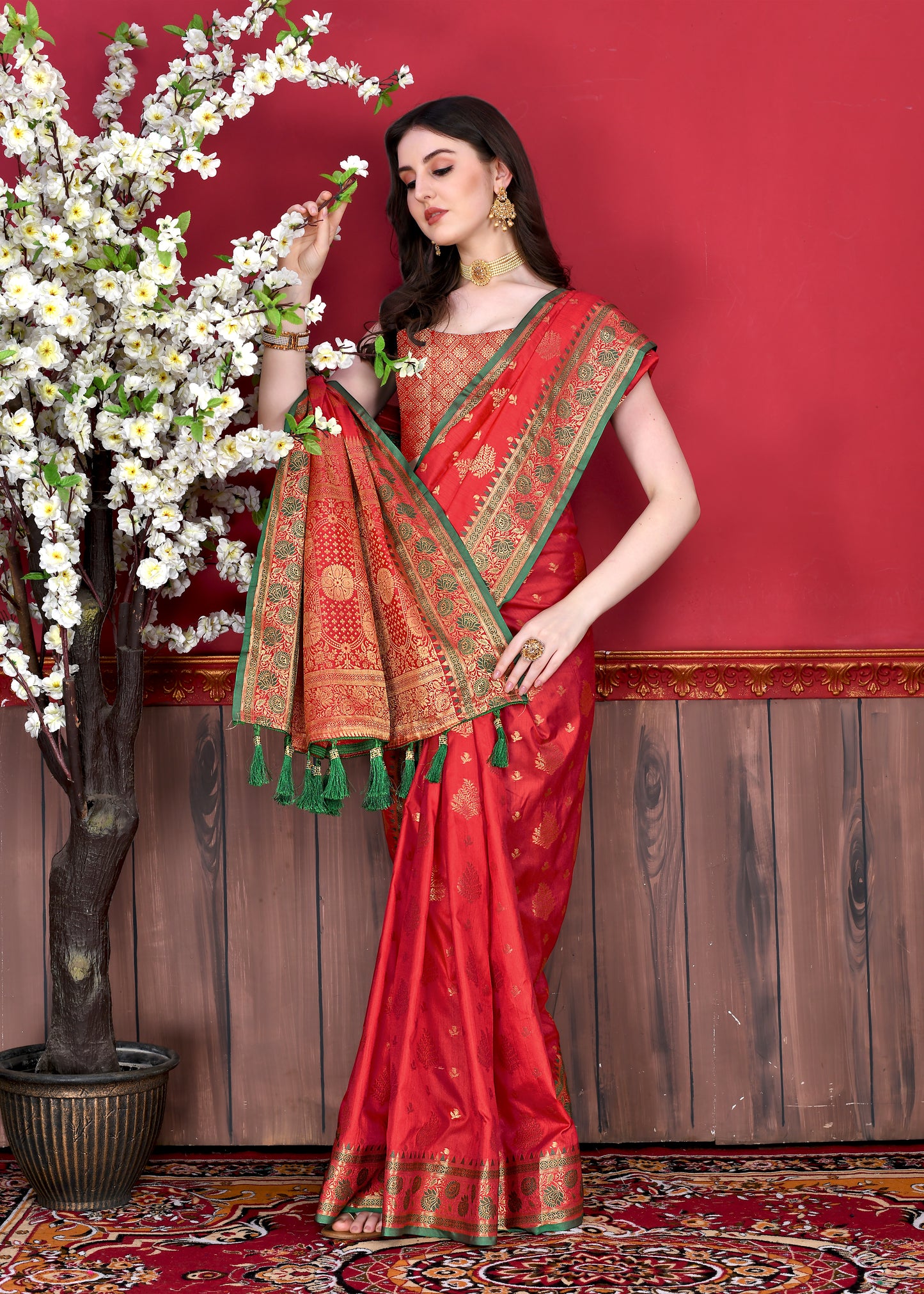 Red Color Exclusive Soft Silk Zari Woven Work With Rich Pallu and Contrast Border With Tessels Women's Saree with Unstiched Blouse Pieces.