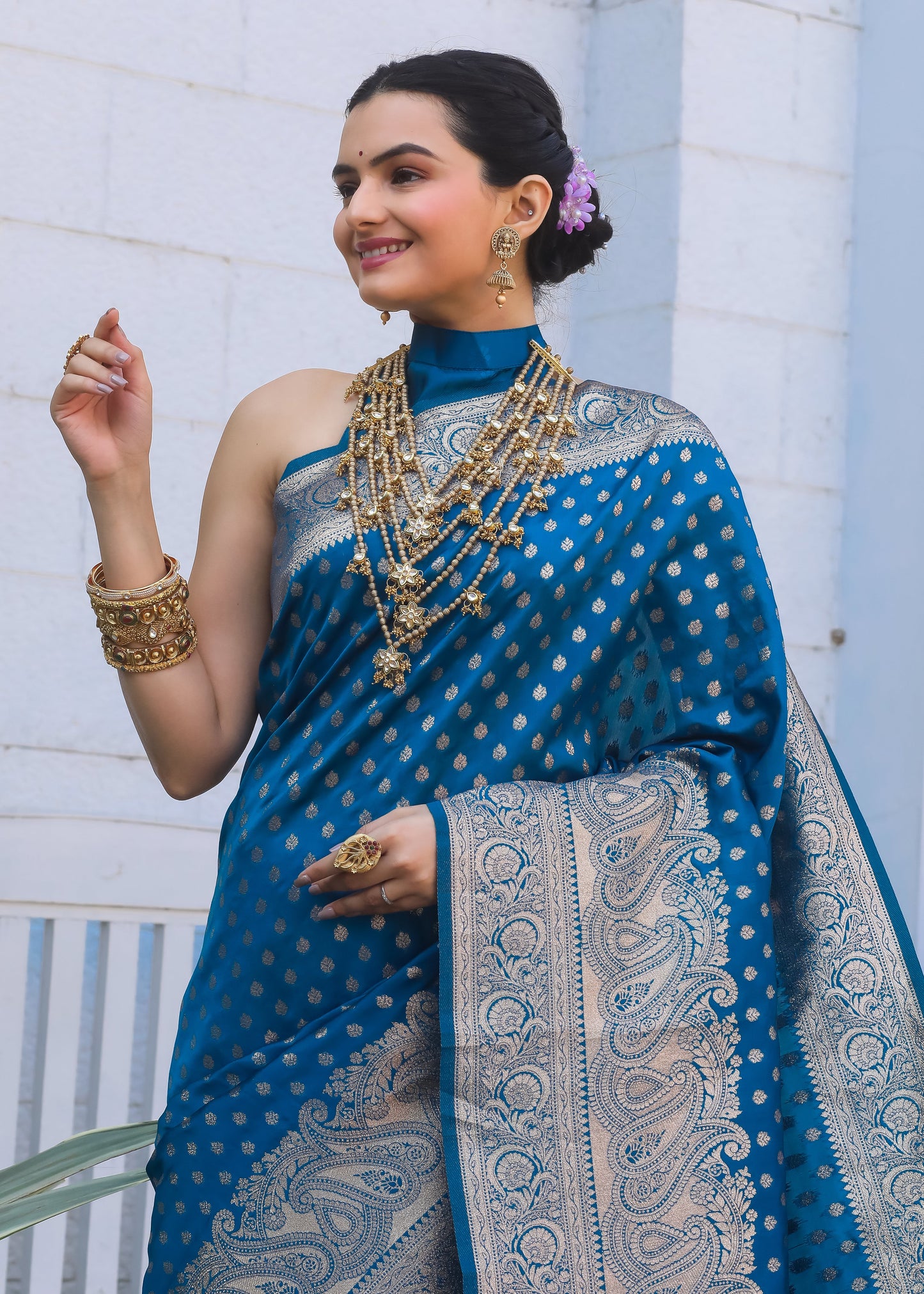 KeKoVi Women's Dark Green Banarasi Silk Saree with Rich Gold Zari Border & Unstitched Blouse | Wedding, Festive & Party Wear
