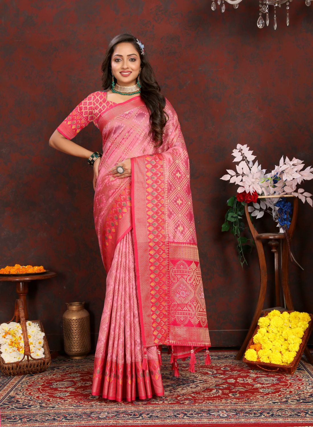 Pink & Red Color Women’s Zari Woven Designer Soft Organza Silk Saree and Rich Pallu Weawing Unstitched Blouse With Blouse Piece.