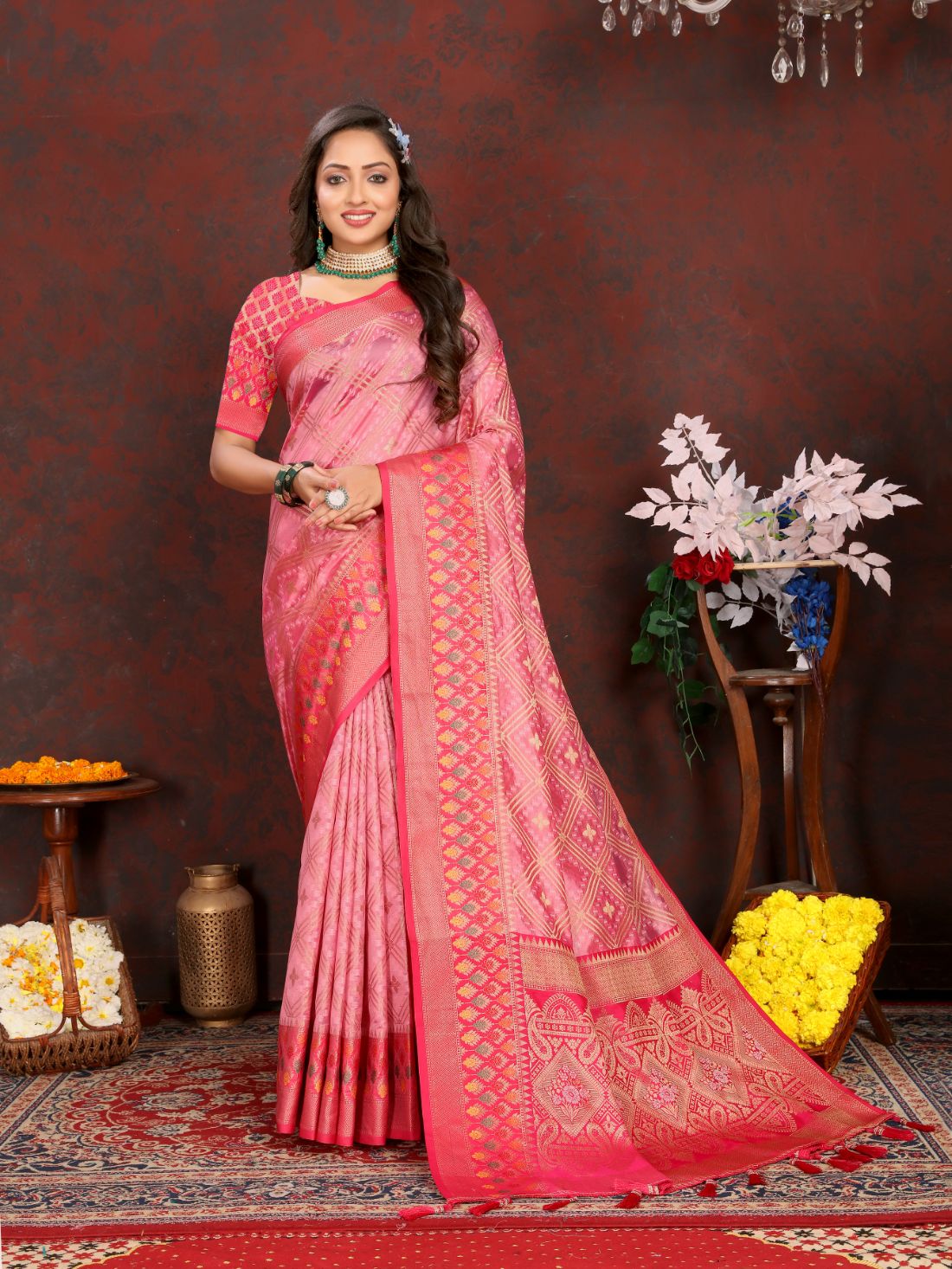 Pink & Red Color Women’s Zari Woven Designer Soft Organza Silk Saree and Rich Pallu Weawing Unstitched Blouse With Blouse Piece.