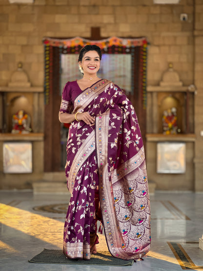 Women Floral Woven Saree with Blouse Piece