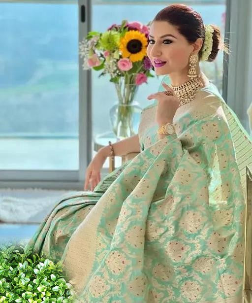 Women's Mint Green Soft Silk Banarasi Saree with Silver Zari Woven Border & Unstitched Blouse