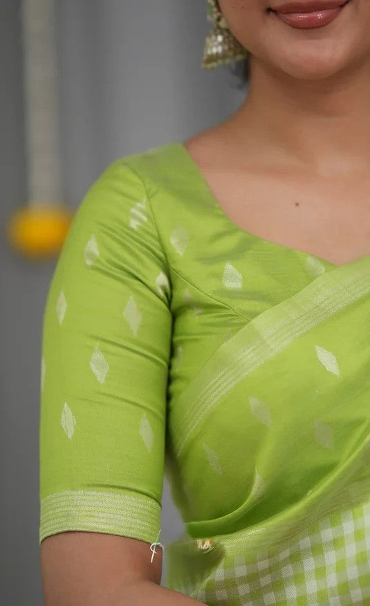 KeKoVi Women's Light Golden Yellow Banarasi Silk Saree with Rich Zari Border & Unstitched Blouse