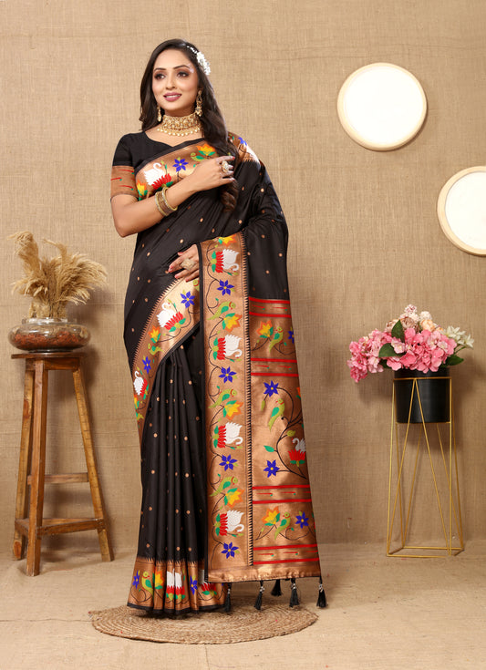 Soft Paithani Silk Saree with Meenakari Weaving Design.