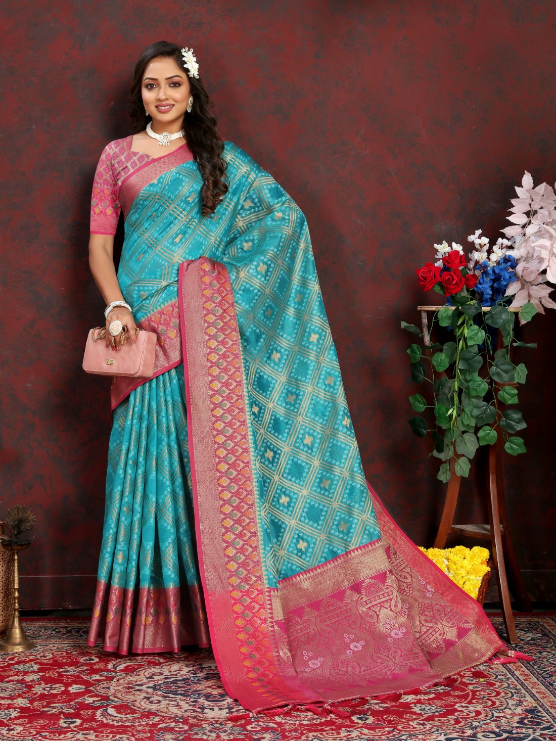 Light Blue & Pink Color Women’s Zari Woven Designer Soft Organza Silk Saree and Rich Pallu Weawing Unstitched Blouse With Blouse Piece.