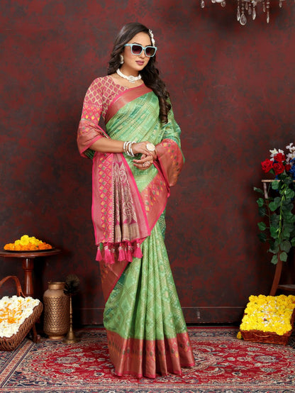 Light Green & Pink Color Women’s Zari Woven Designer Soft Organza Silk Saree and Rich Pallu Weawing Unstitched Blouse With Blouse Piece.