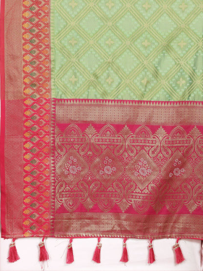 Light Green & Pink Color Women’s Zari Woven Designer Soft Organza Silk Saree and Rich Pallu Weawing Unstitched Blouse With Blouse Piece.