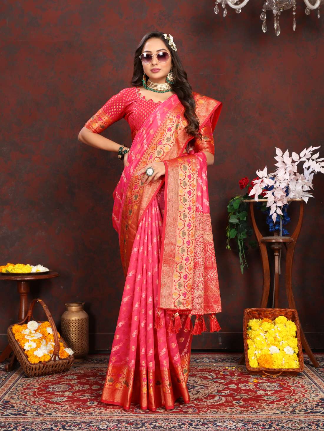 Pink & Red Color Women’s Zari Woven Designer Soft Organza Silk Saree and Rich Pallu Weawing Unstitched Blouse With Blouse Piece.