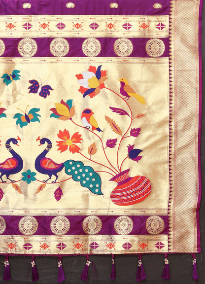 Soft Paithani Silk Saree with Zari Weaving Design.