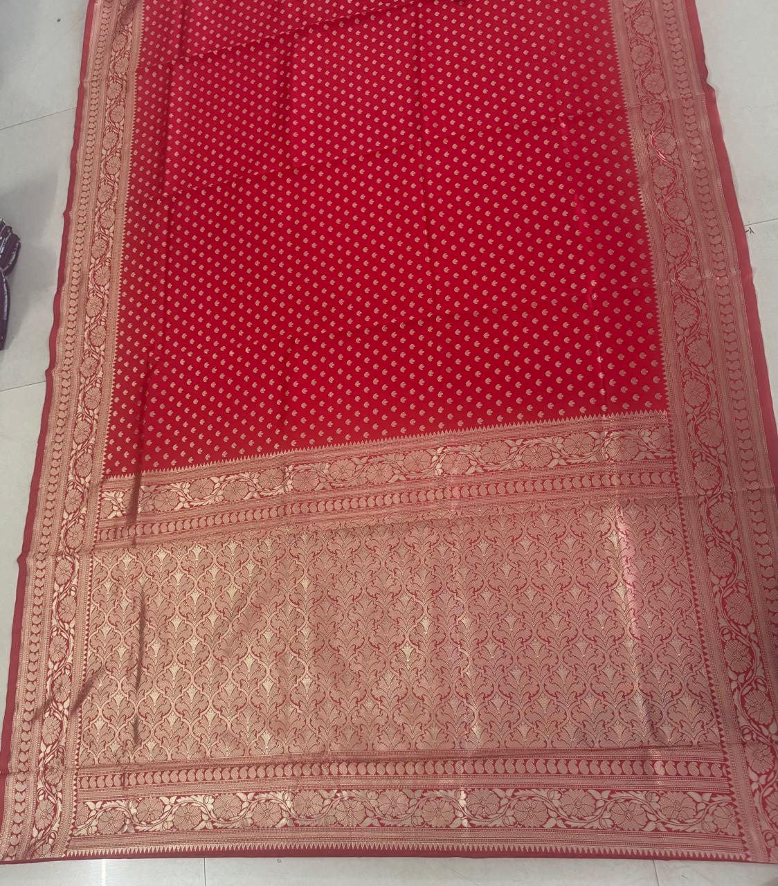 KeKoVi Purple Woven Jacquard Silk Blend Saree with Elegant Silver Zari Border & Unstitched Blouse Piece